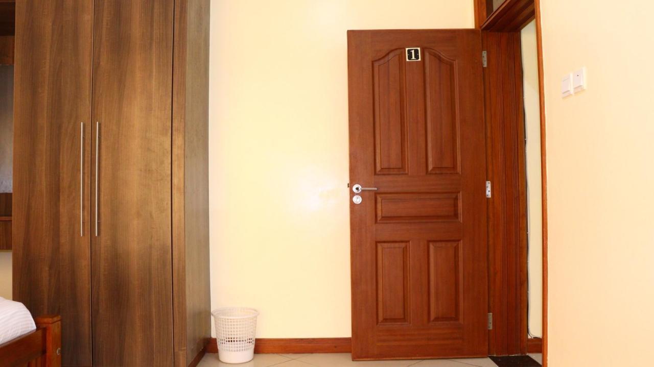 Elna'S Haven - Nyali Sea View Apartment Момбаса Экстерьер фото
