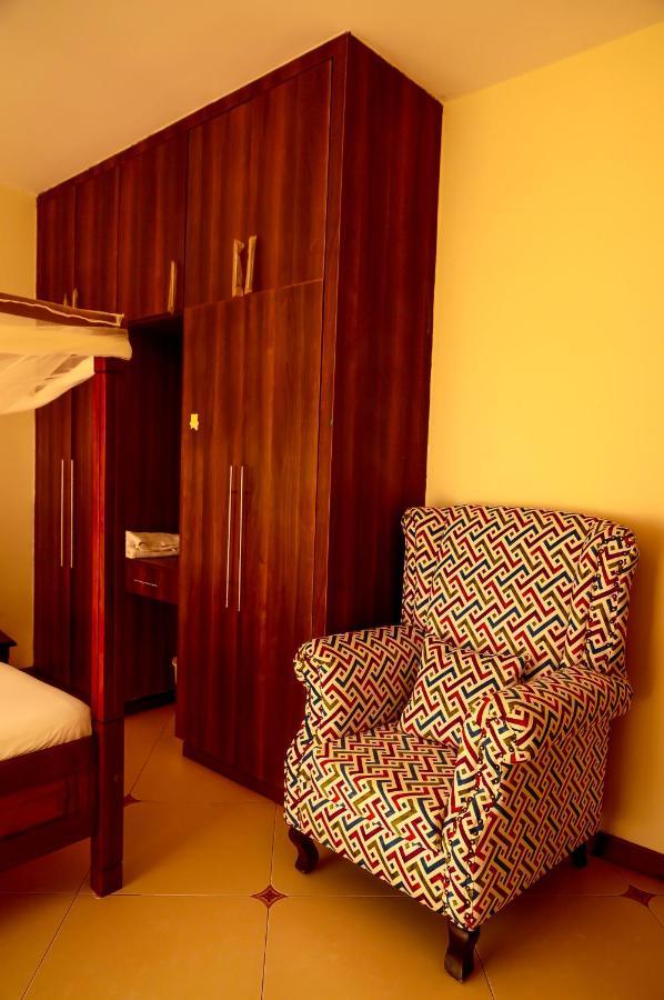 Elna'S Haven - Nyali Sea View Apartment Момбаса Экстерьер фото