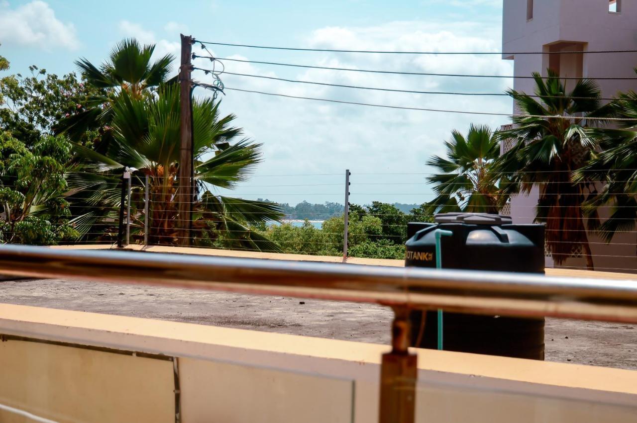Elna'S Haven - Nyali Sea View Apartment Момбаса Экстерьер фото