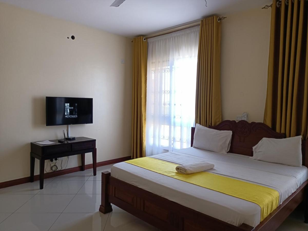 Elna'S Haven - Nyali Sea View Apartment Момбаса Экстерьер фото