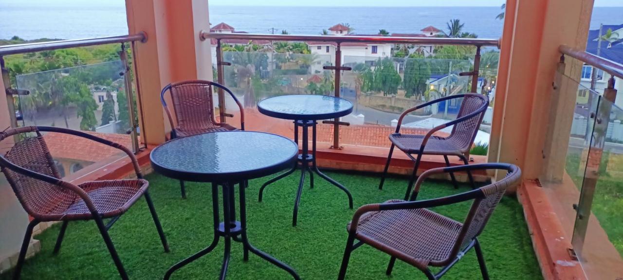Elna'S Haven - Nyali Sea View Apartment Момбаса Экстерьер фото
