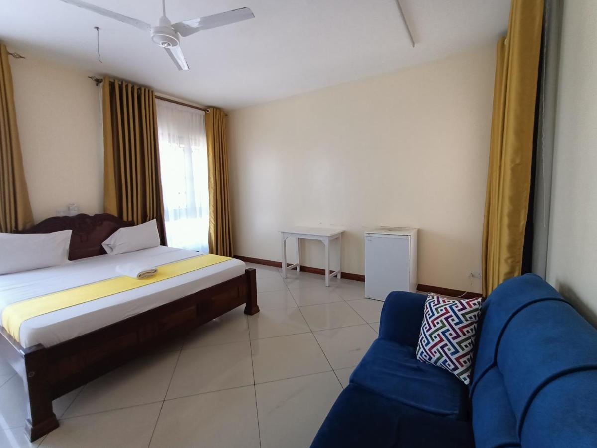 Elna'S Haven - Nyali Sea View Apartment Момбаса Экстерьер фото