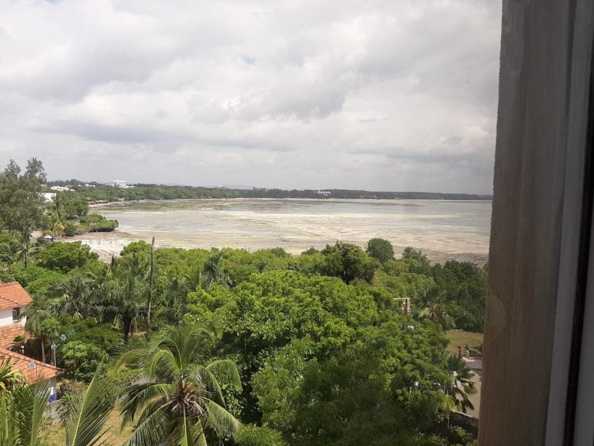 Elna'S Haven - Nyali Sea View Apartment Момбаса Экстерьер фото